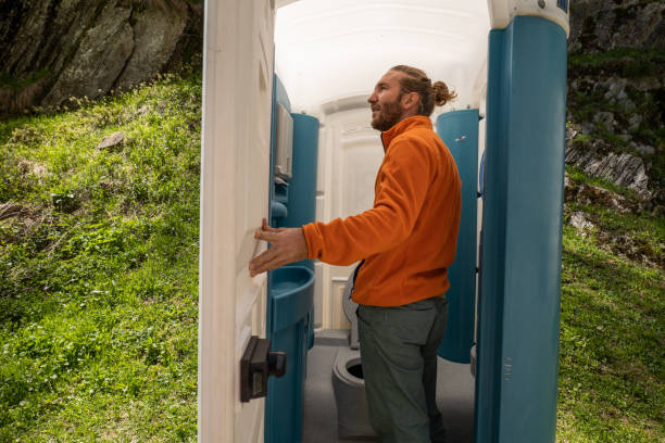 Porta potty delivery and setup in Ester, AK
